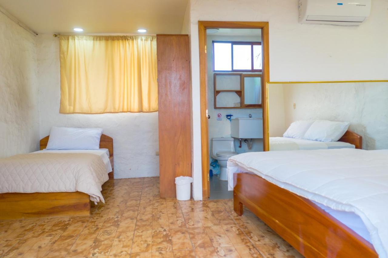 Royal Galapagos Inn ปูแอร์โต บาเกริโซ โมเรโน ภายนอก รูปภาพ