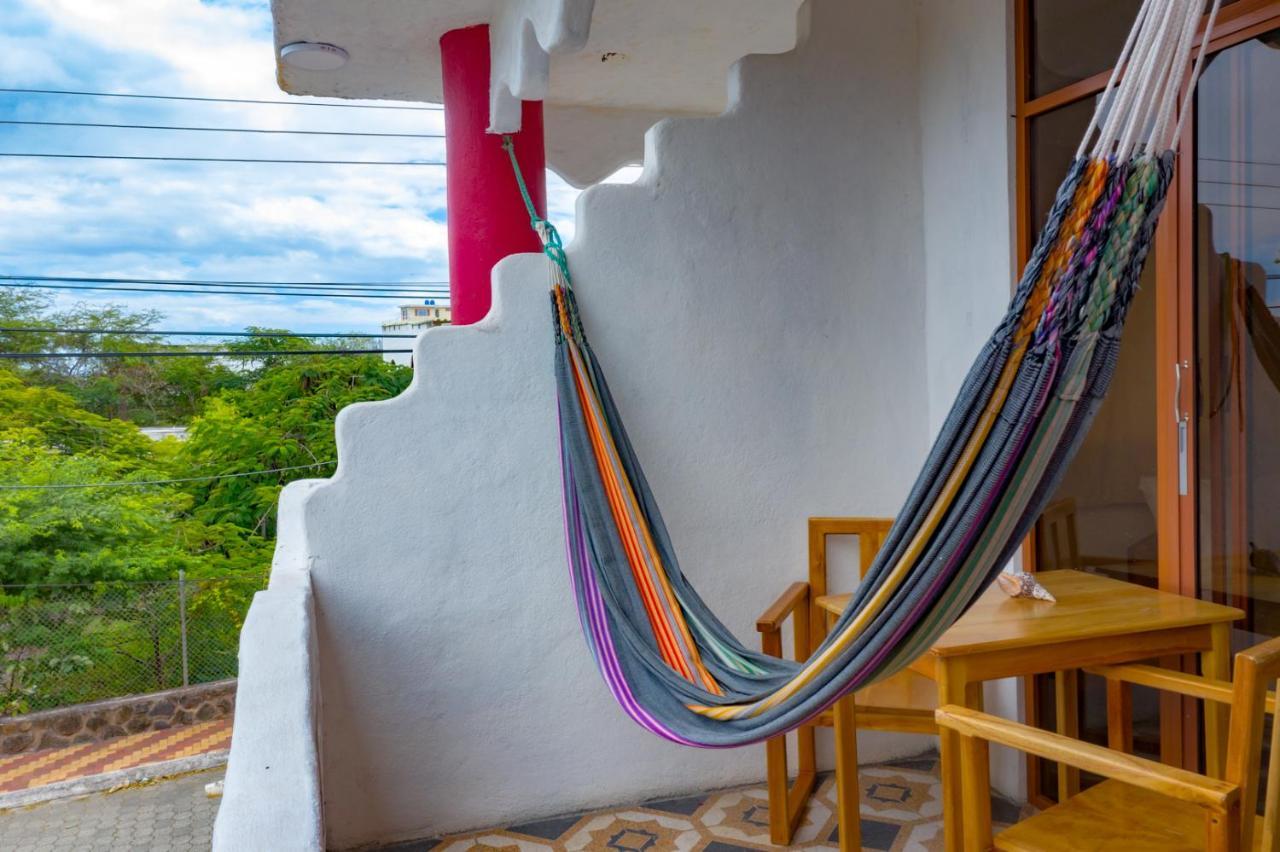 Royal Galapagos Inn ปูแอร์โต บาเกริโซ โมเรโน ภายนอก รูปภาพ
