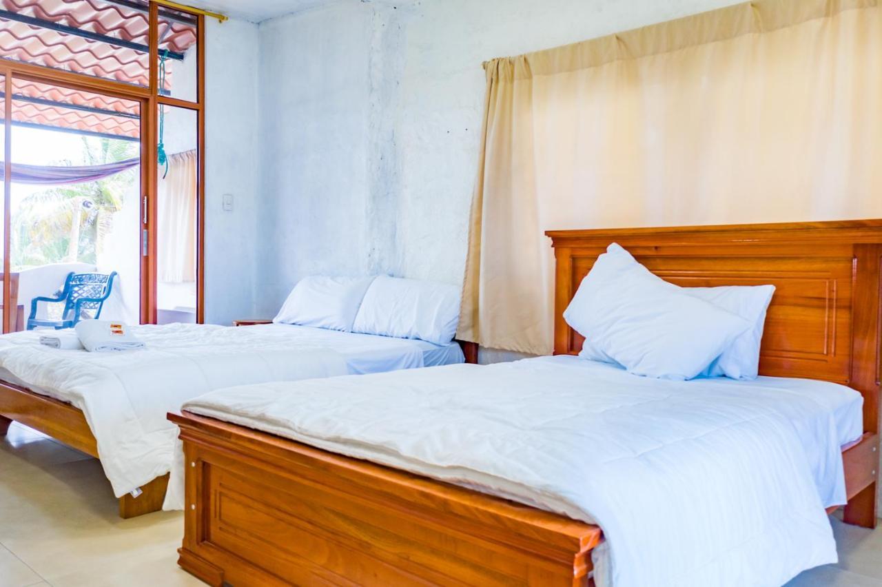 Royal Galapagos Inn ปูแอร์โต บาเกริโซ โมเรโน ภายนอก รูปภาพ