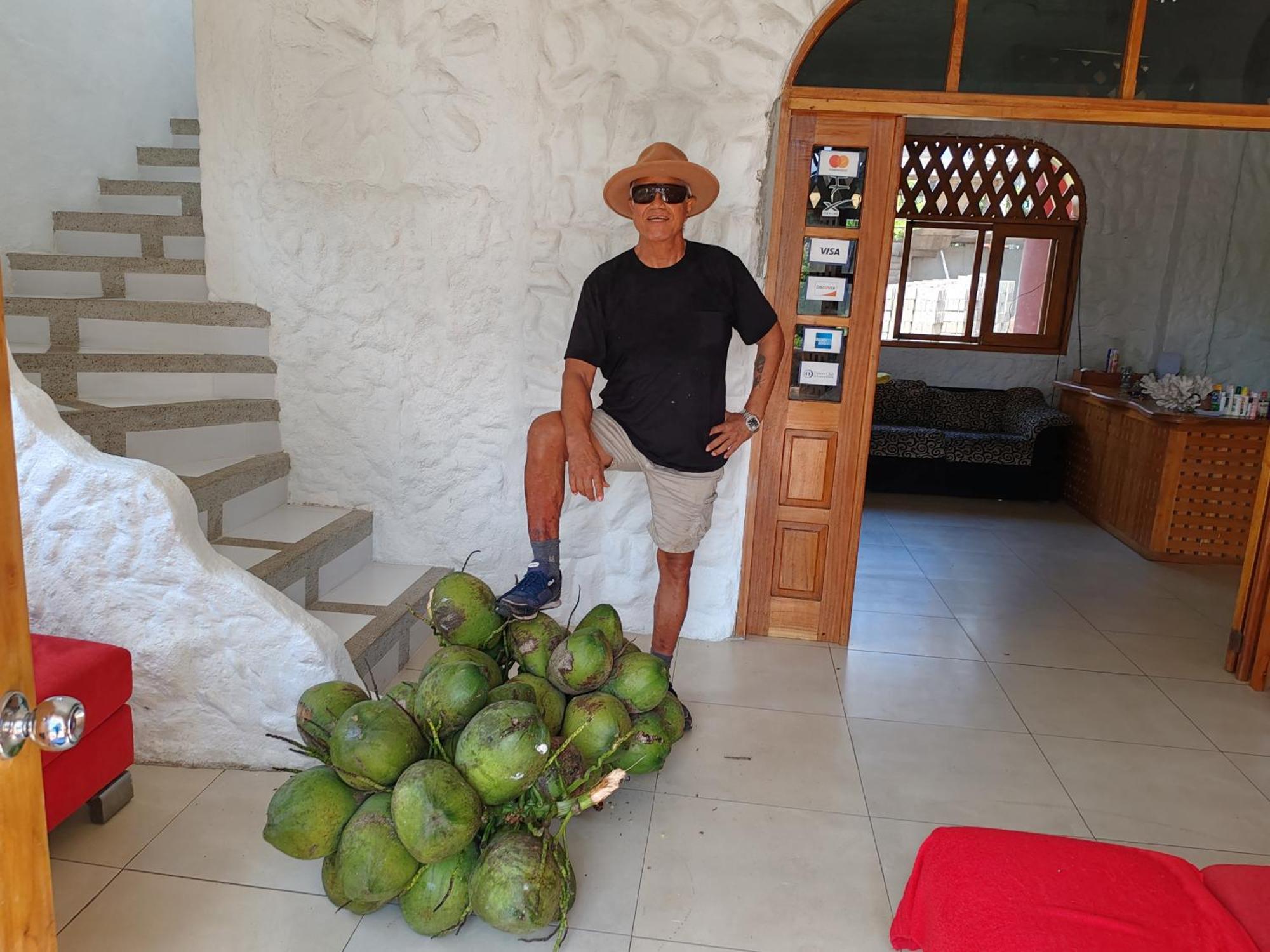 Royal Galapagos Inn ปูแอร์โต บาเกริโซ โมเรโน ภายนอก รูปภาพ