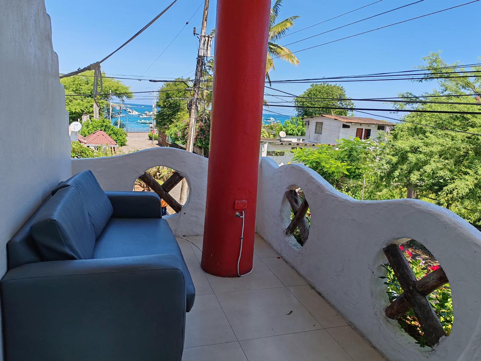Royal Galapagos Inn ปูแอร์โต บาเกริโซ โมเรโน ภายนอก รูปภาพ