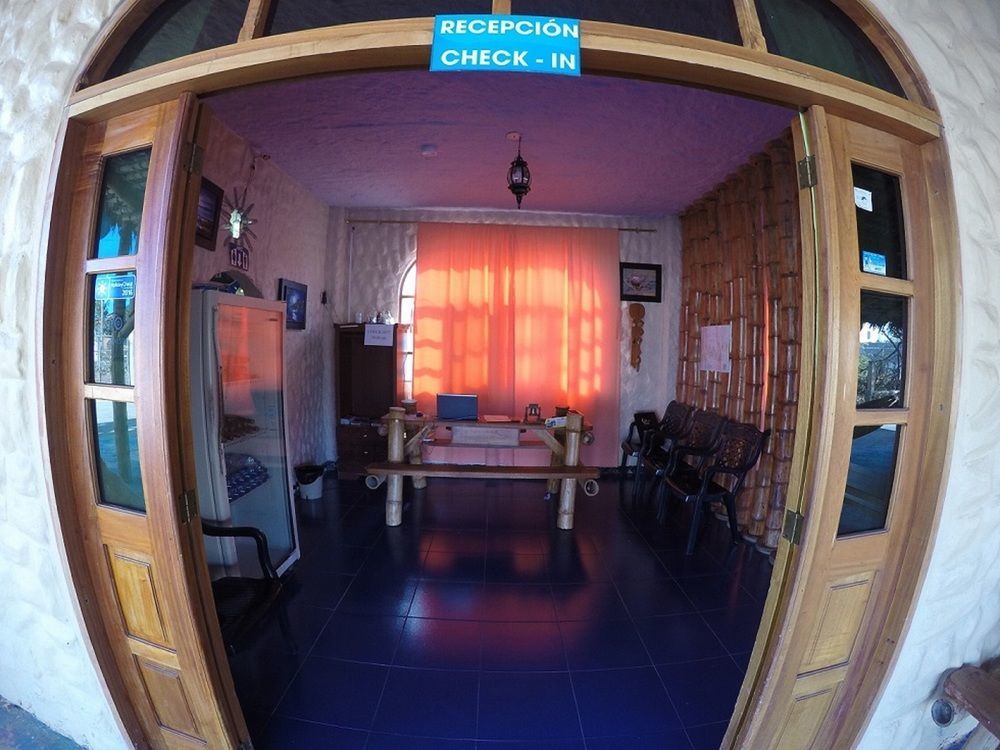 Royal Galapagos Inn ปูแอร์โต บาเกริโซ โมเรโน ภายนอก รูปภาพ