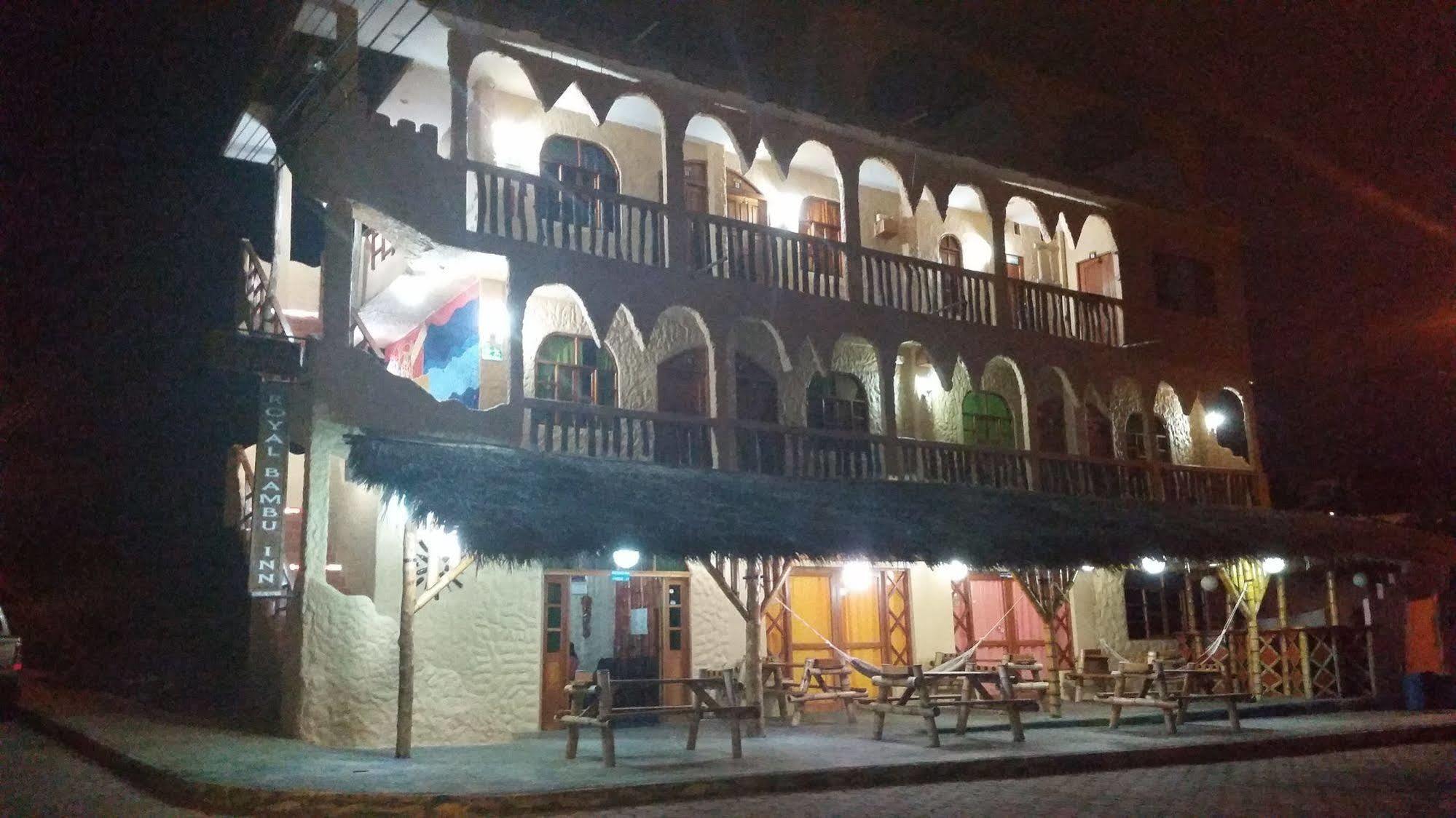 Royal Galapagos Inn ปูแอร์โต บาเกริโซ โมเรโน ภายนอก รูปภาพ